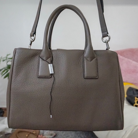 ‼️SOLD‼️Marc Jacobs Empire City Leather Tote - Picture 4 of 6